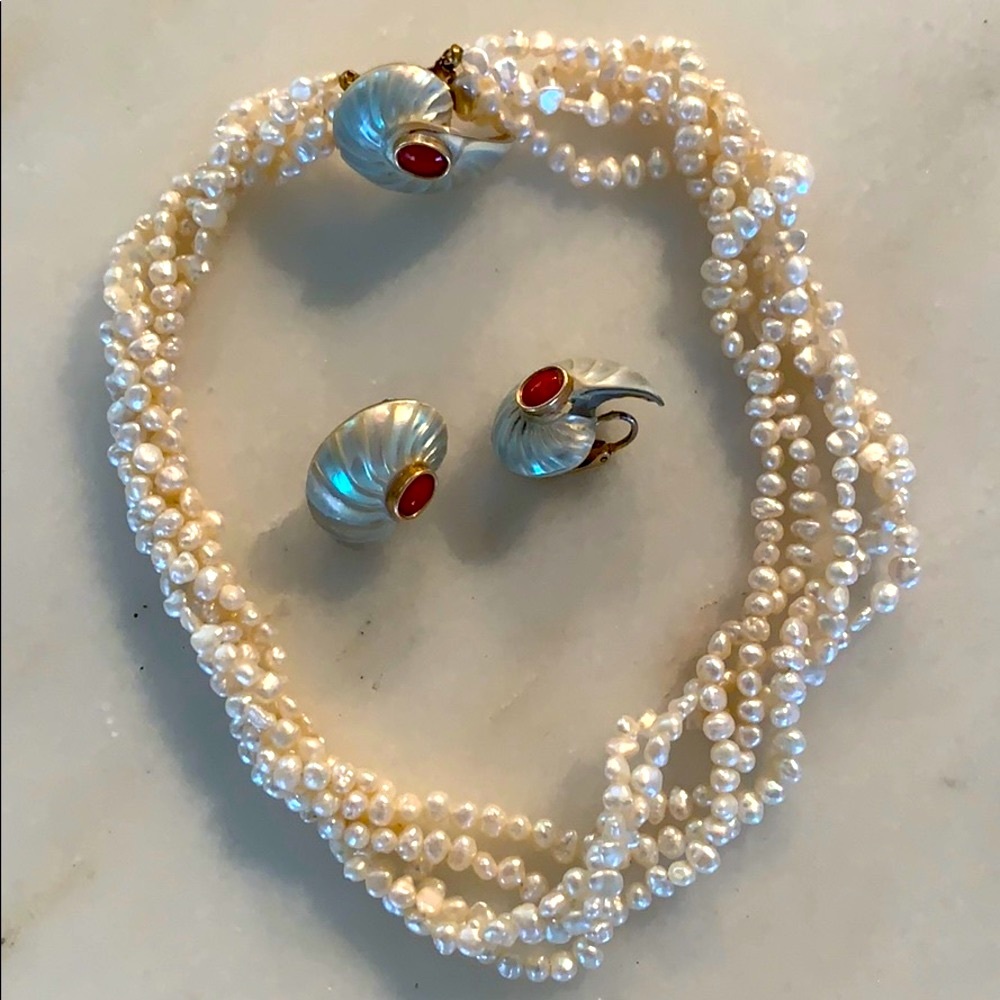 Five strand seed pearl choker and earrings